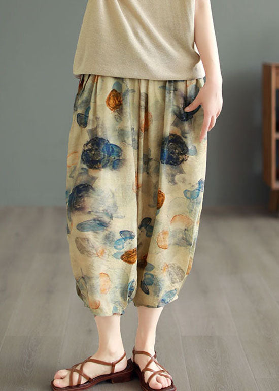 Effortlessly Elegant Pants with a Timeless Design