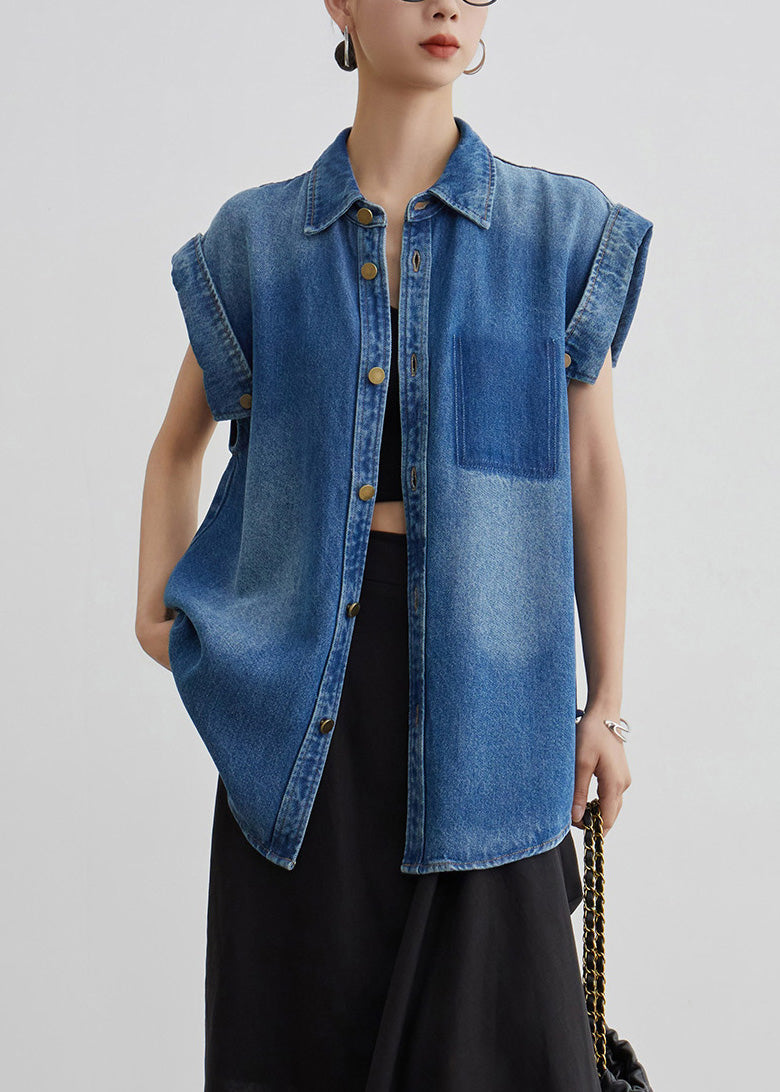 Gracefully Styled Coat for Any Occasion