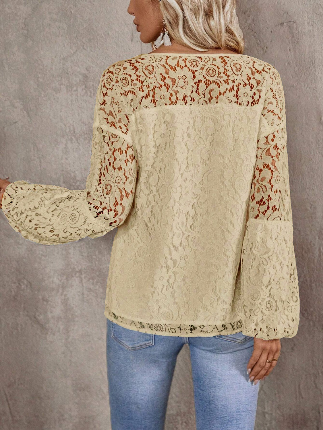 Sophisticated Blouse with a Clean Classic Look