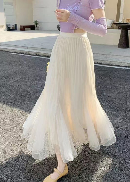 Well Tailored Garment with a Graceful Silhouette