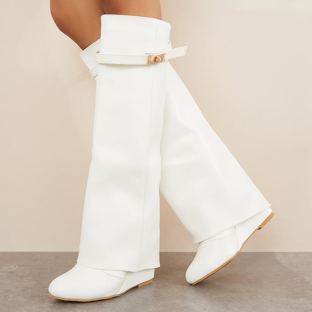 Graceful Orthopedic Boots for Modern Look