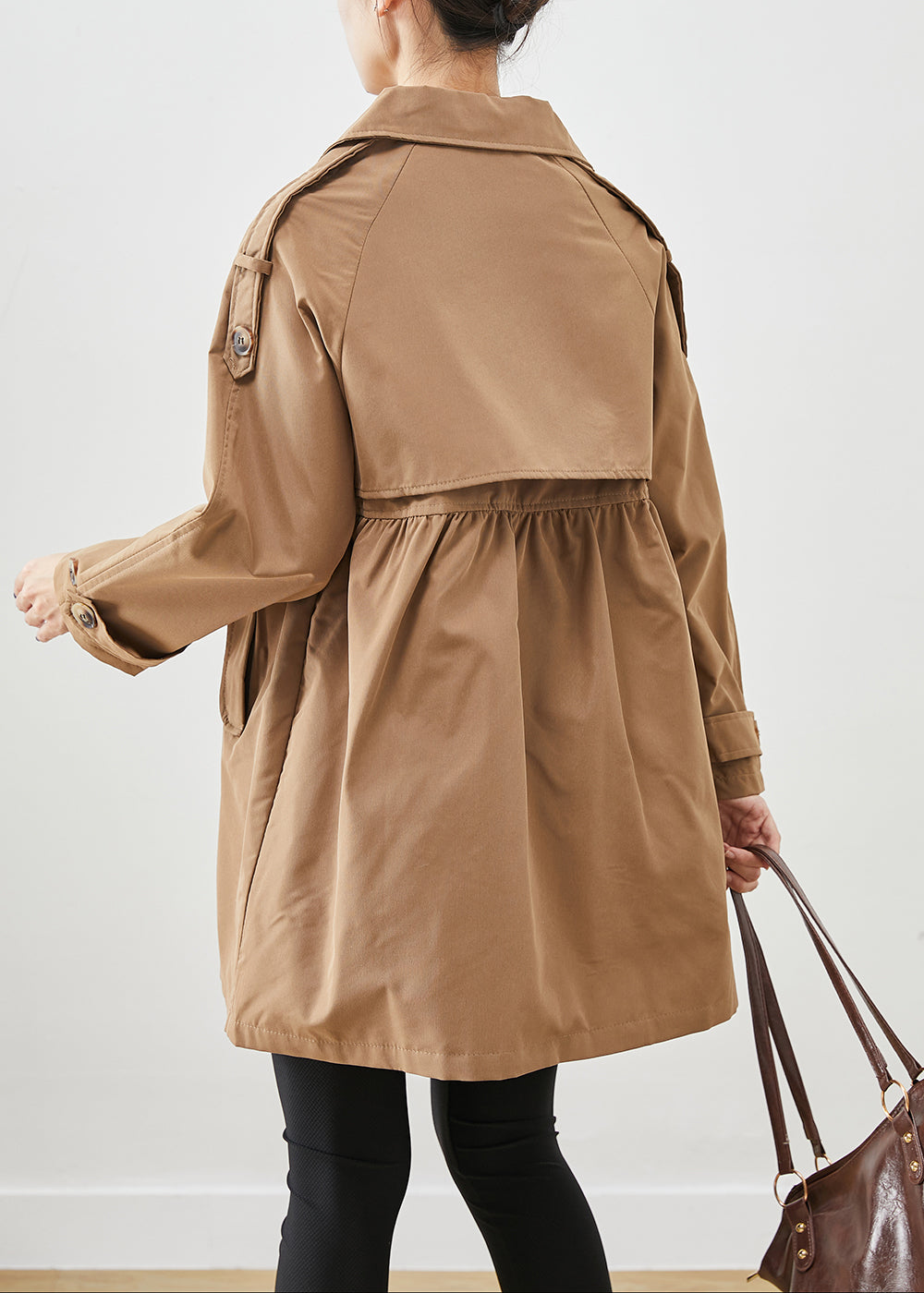 Effortlessly Elegant Coat with a Timeless Design
