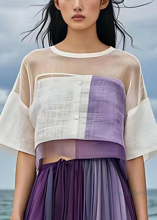 Well Tailored Top with a Graceful Silhouette