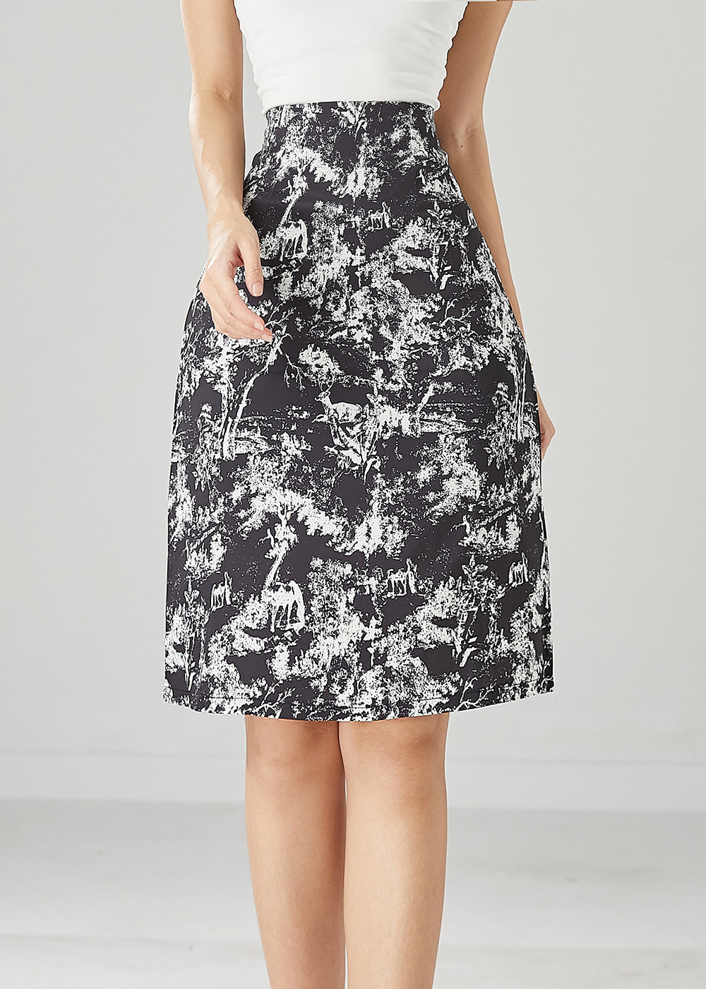 Gracefully Styled Garment for Any Occasion