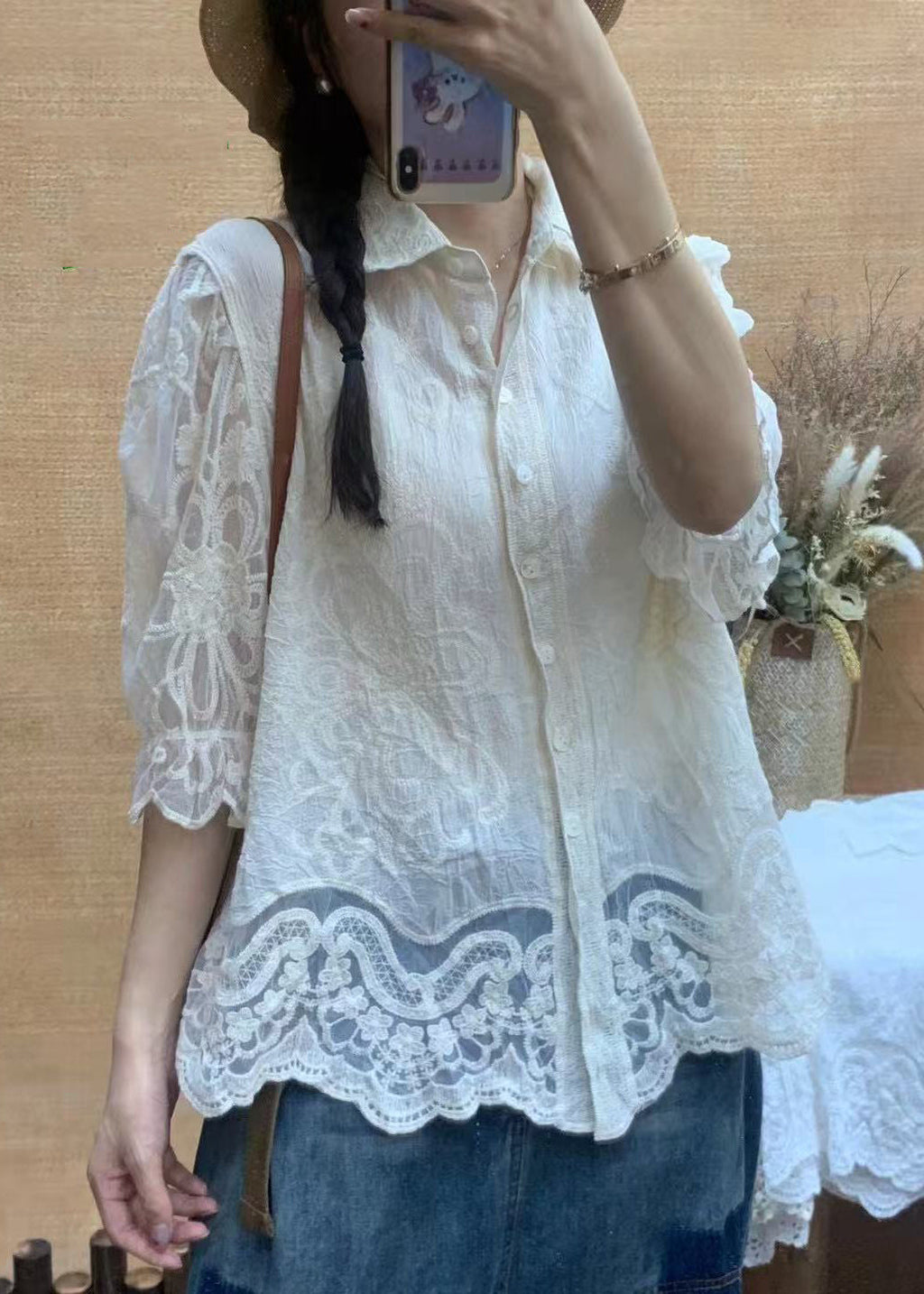 Effortlessly Elegant Top with a Timeless Design