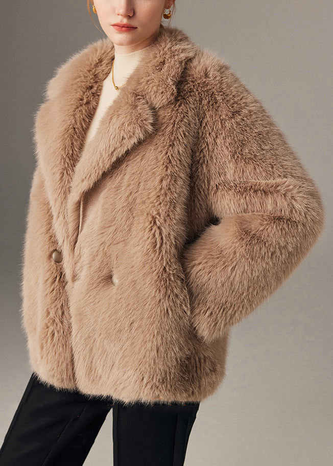 Beautifully Crafted Coat in a Classic Style