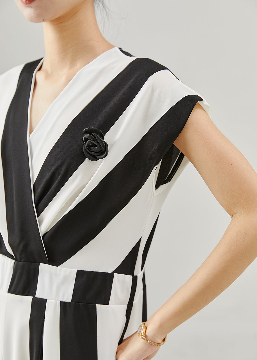Sophisticated Garment with a Clean Classic Look