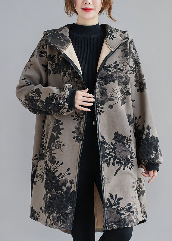 Beautifully Finished Coat in a Timeless Design