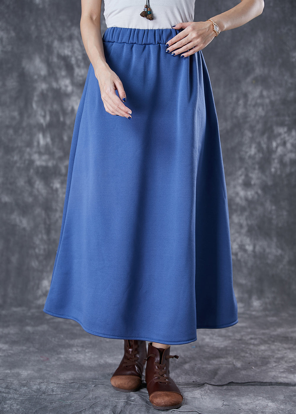 Well Tailored Garment with a Graceful Silhouette