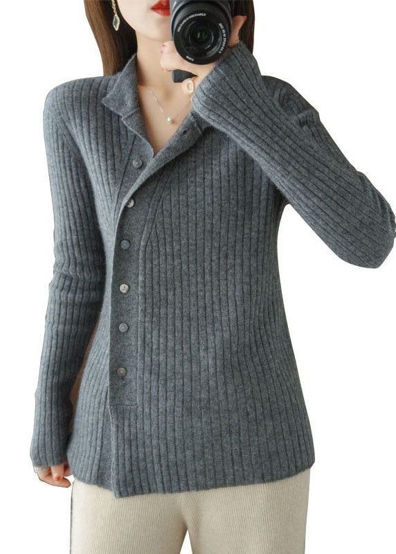 A Vintage Style Top with Delicate Timeless Details