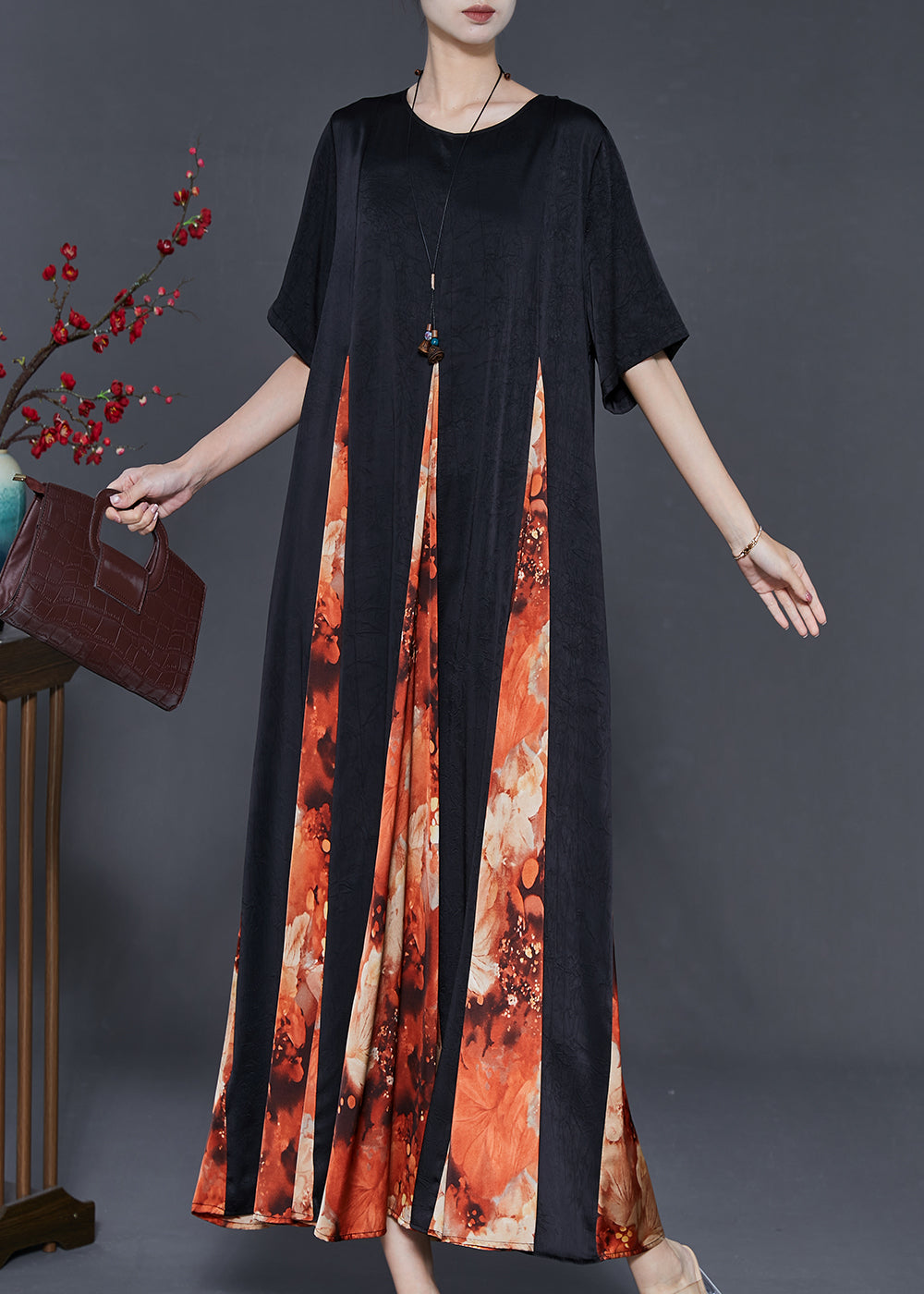Gracefully Styled Dress for Any Occasion