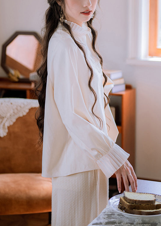 Polished Top with an Effortless Classic Look