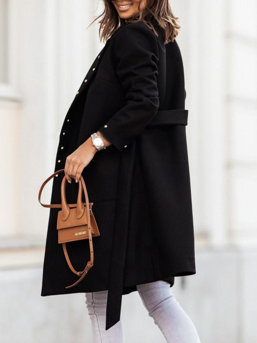 Beautifully Finished Coat in a Timeless Design