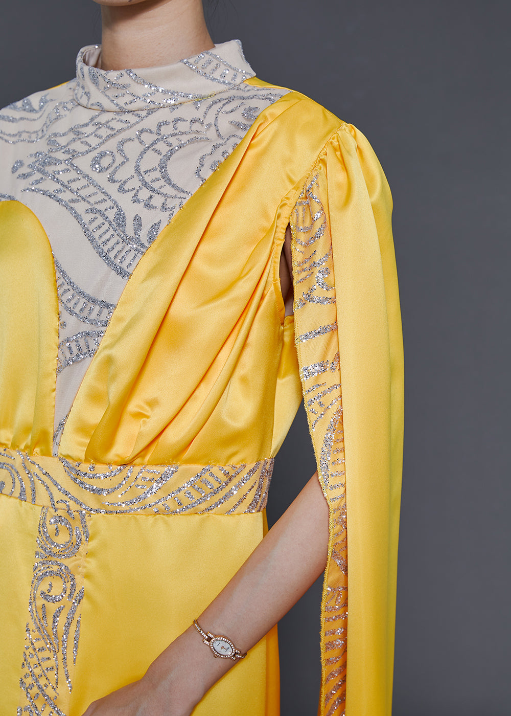 Beautifully Crafted Dress in a Classic Style
