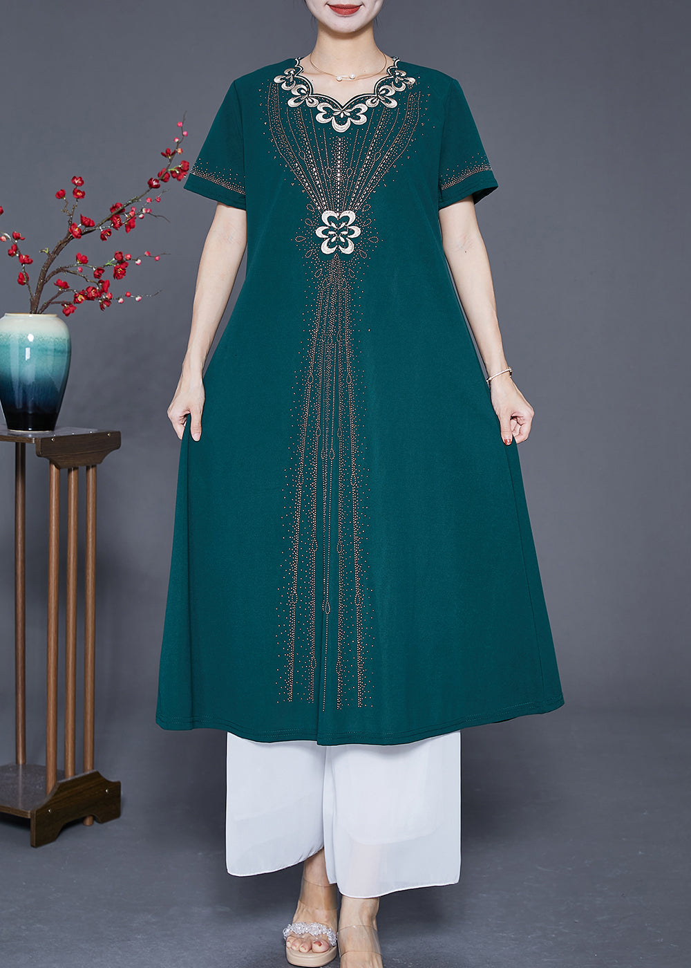 Polished Dress with an Effortless Classic Look