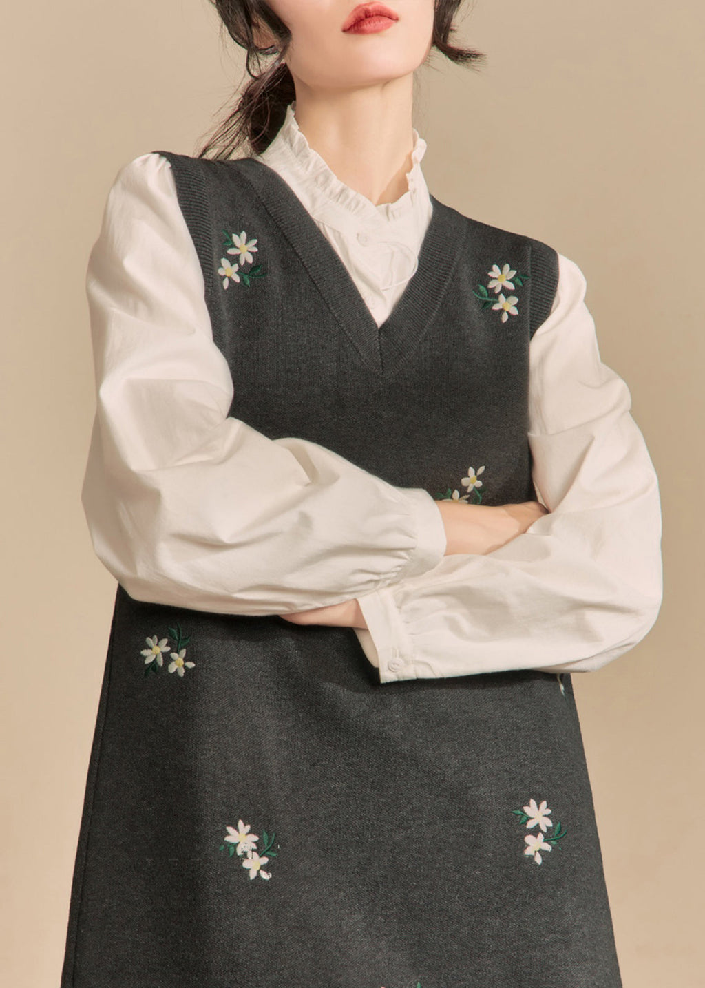 Beautifully Finished Dress in a Timeless Design