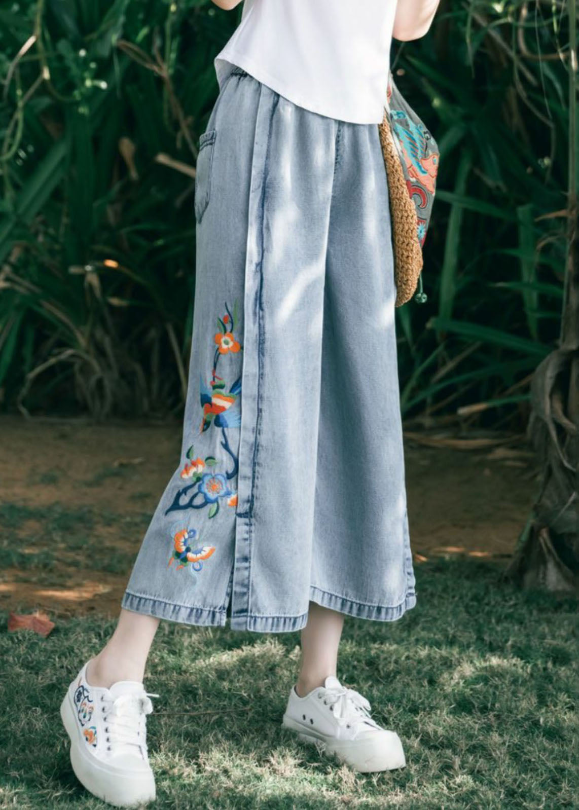 Classic Vintage Pants with a Flattering Fit