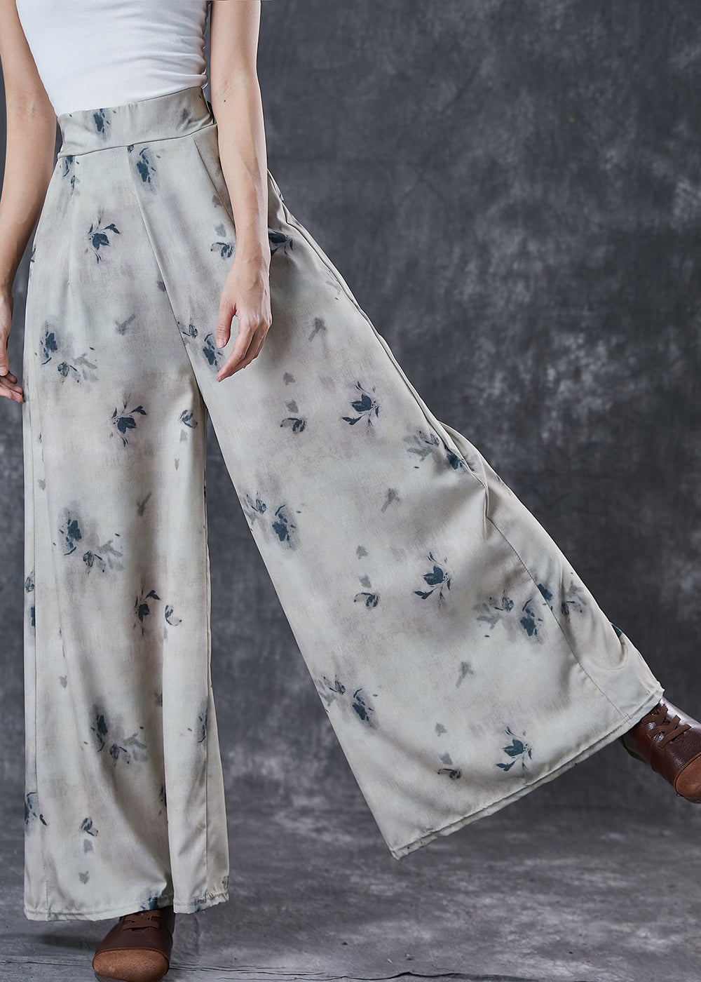 Gracefully Styled Pants for Any Occasion