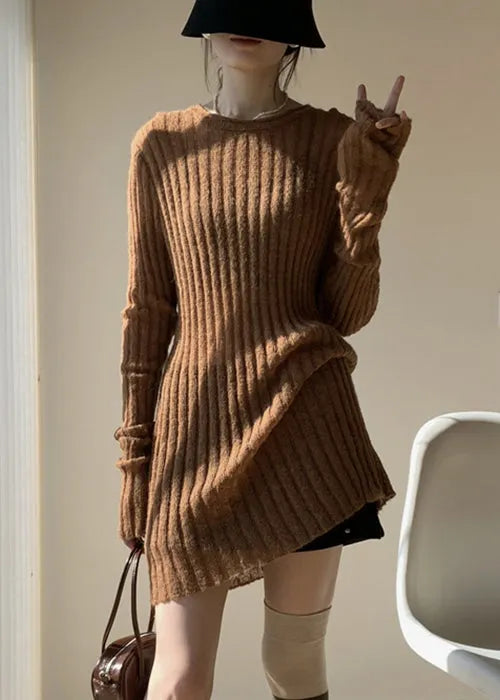 Effortlessly Elegant Sweater with a Timeless Design