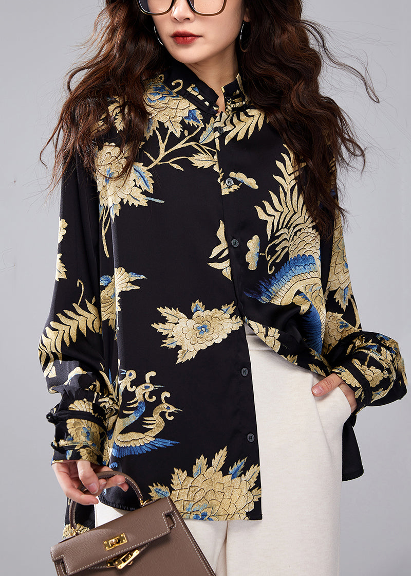 Sophisticated Blouse with a Clean Classic Look