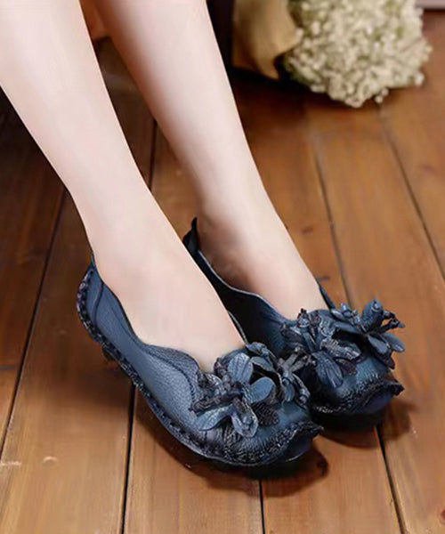 Chic Orthopedic Flats with Unique Design