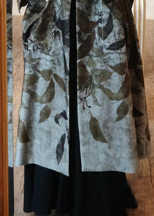 Elegantly Styled Coat for Everyday Wear