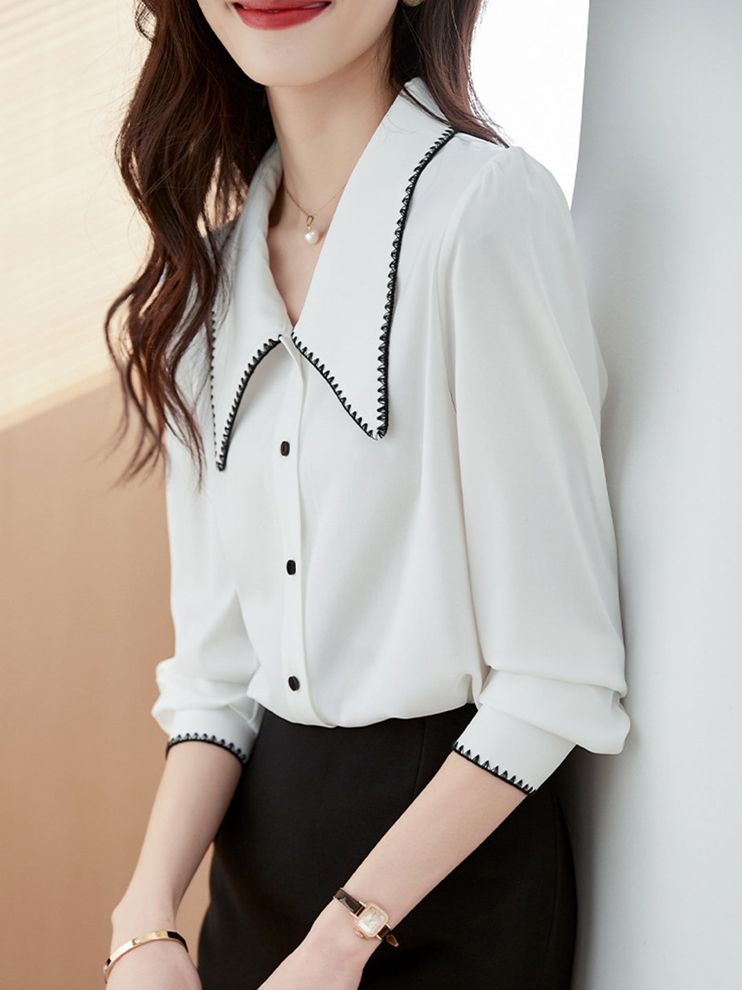Classic Vintage & Enduringly Stylish Blouse