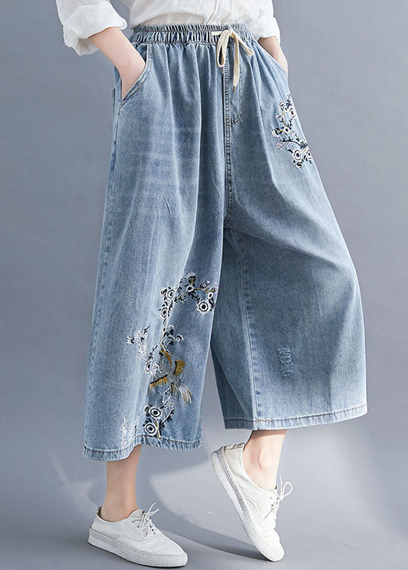 Effortlessly Elegant Pants with a Timeless Design