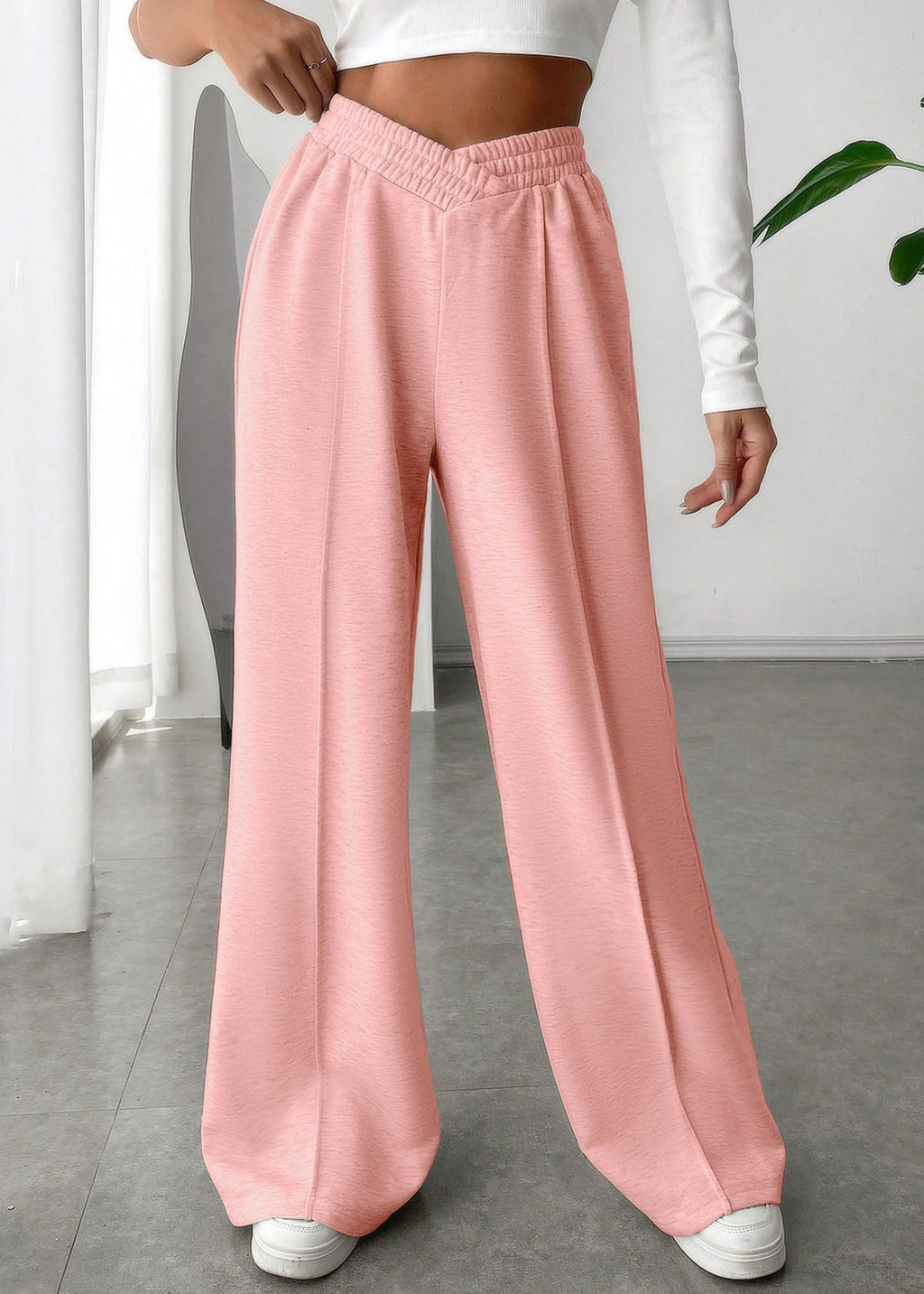 Well Tailored Pants with a Graceful Silhouette