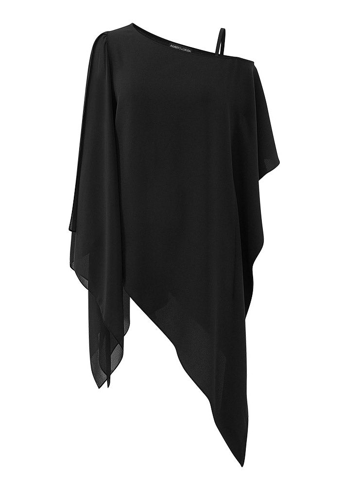 Well Tailored Top with a Graceful Silhouette