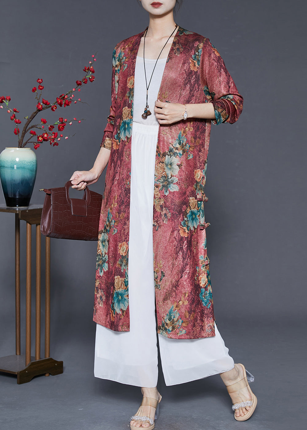 Gracefully Styled Cardigan for Any Occasion