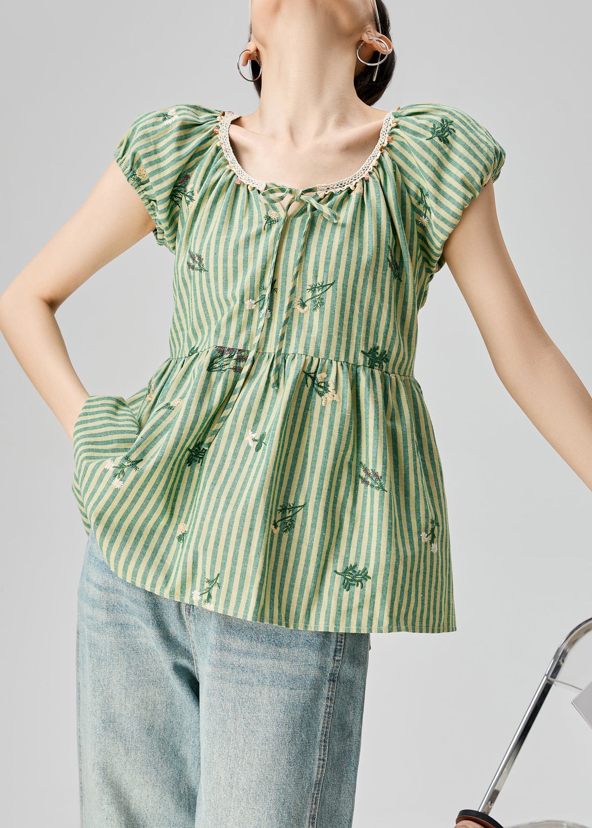 Well Tailored Shirt with a Graceful Silhouette