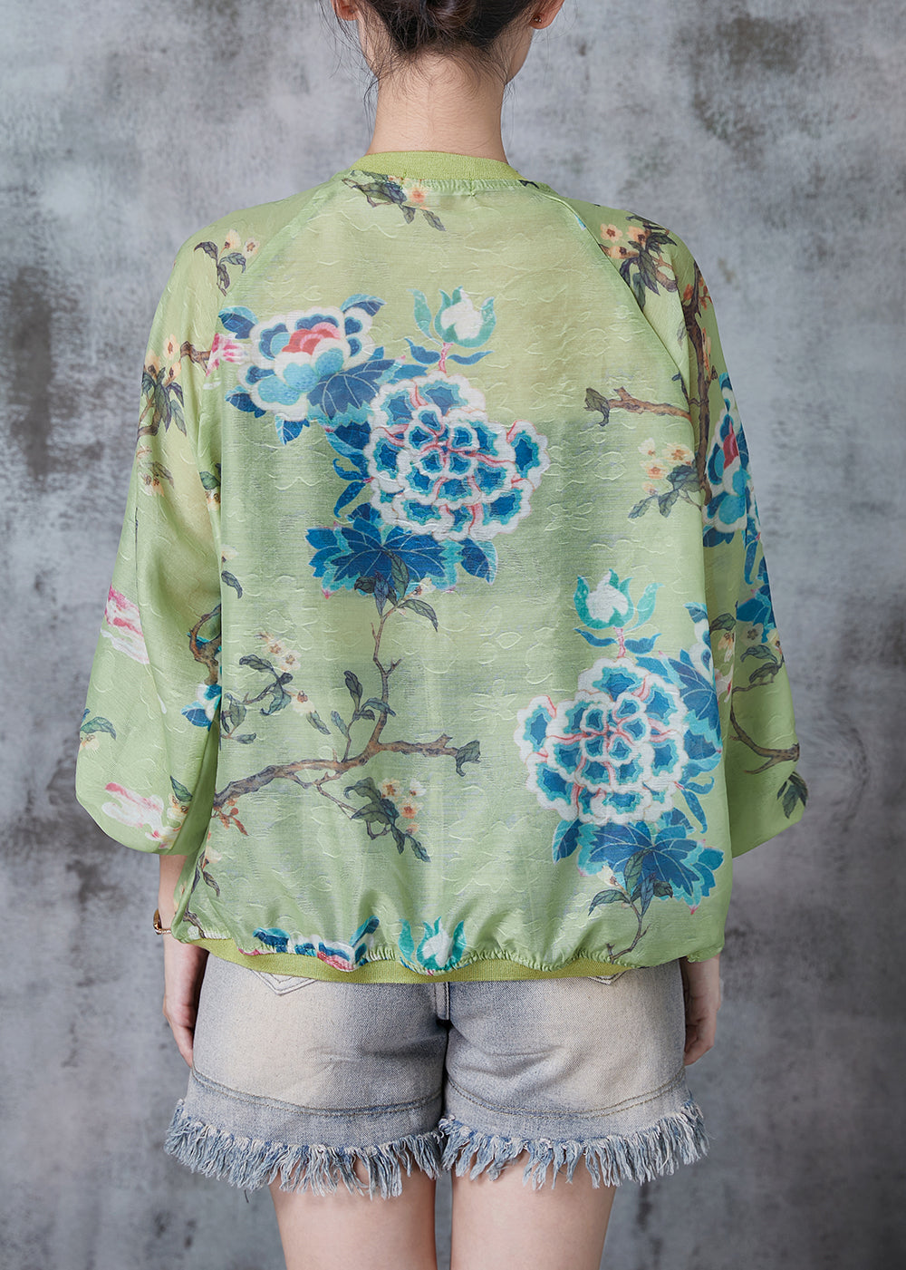 Gracefully Styled Jacket for Any Occasion
