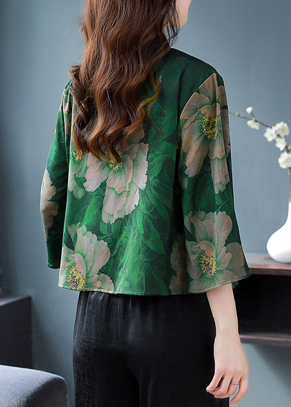A Vintage Style Blouse with Delicate Timeless Details