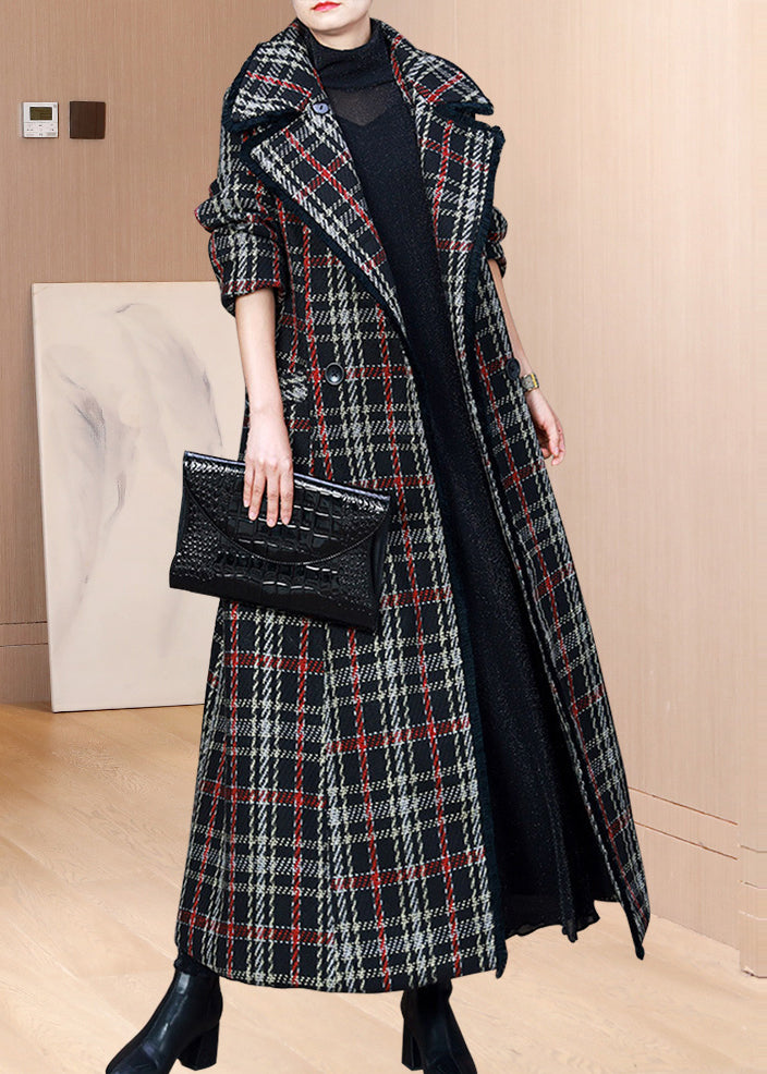 Elegantly Styled Coat for Everyday Wear