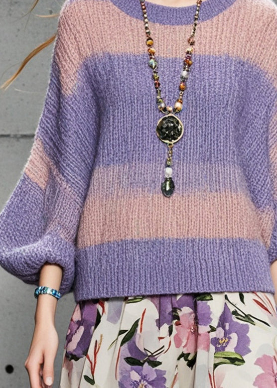 Classic Vintage Sweater with a Flattering Fit