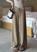 Beautifully Finished Pants in a Timeless Design