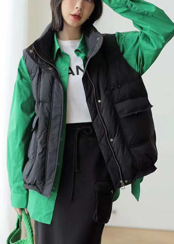 Effortlessly Elegant Garment with a Timeless Design