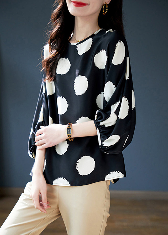 Beautifully Finished Top in a Timeless Design
