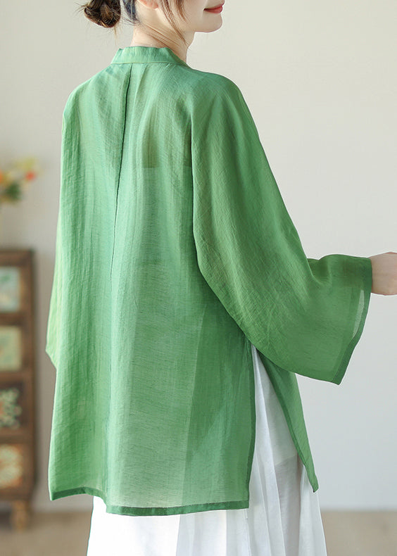 Well Tailored Shirt with a Graceful Silhouette