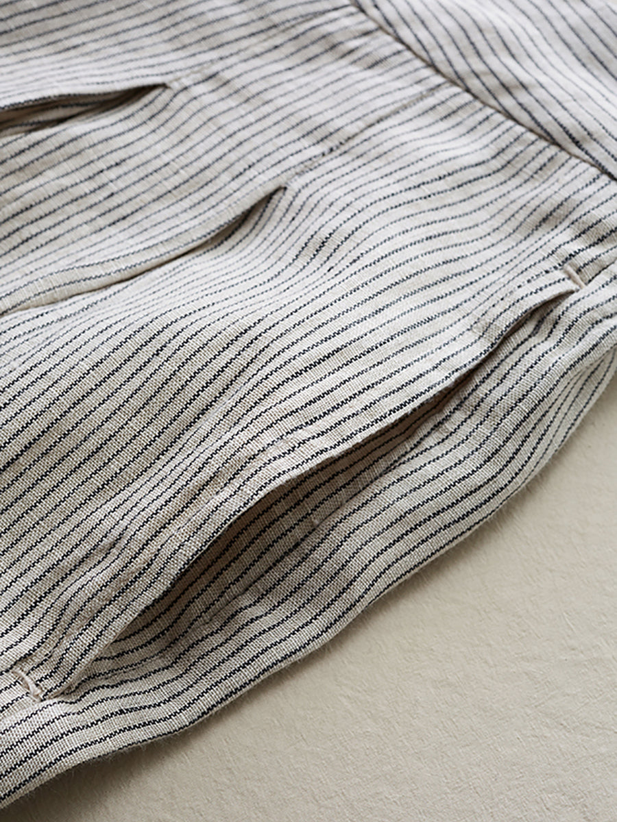 Effortlessly Elegant Pants with a Timeless Design