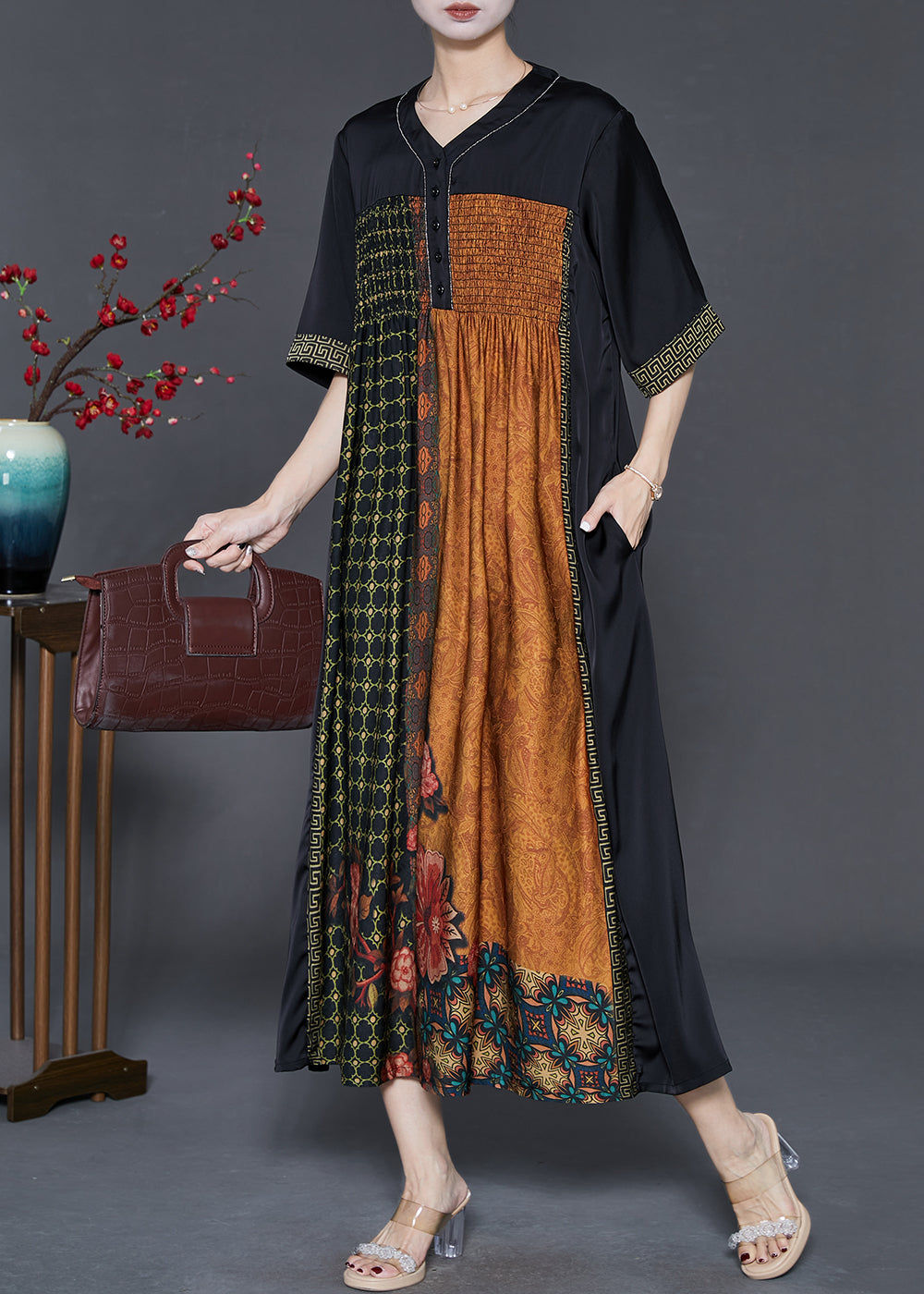 Well Tailored Dress with a Graceful Silhouette