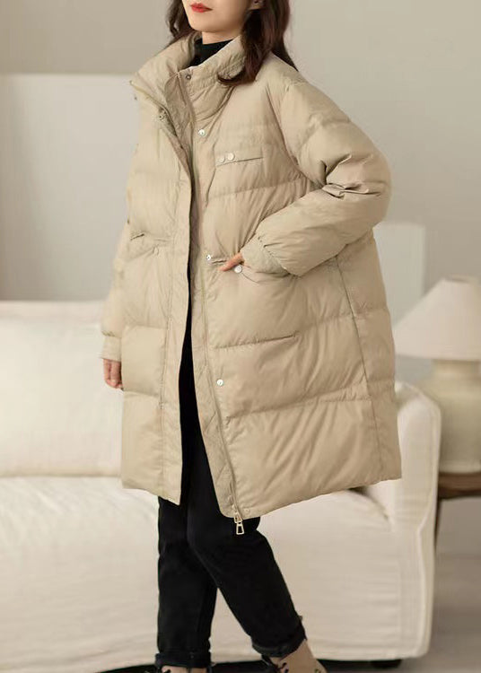 Well Tailored Coat with a Graceful Silhouette