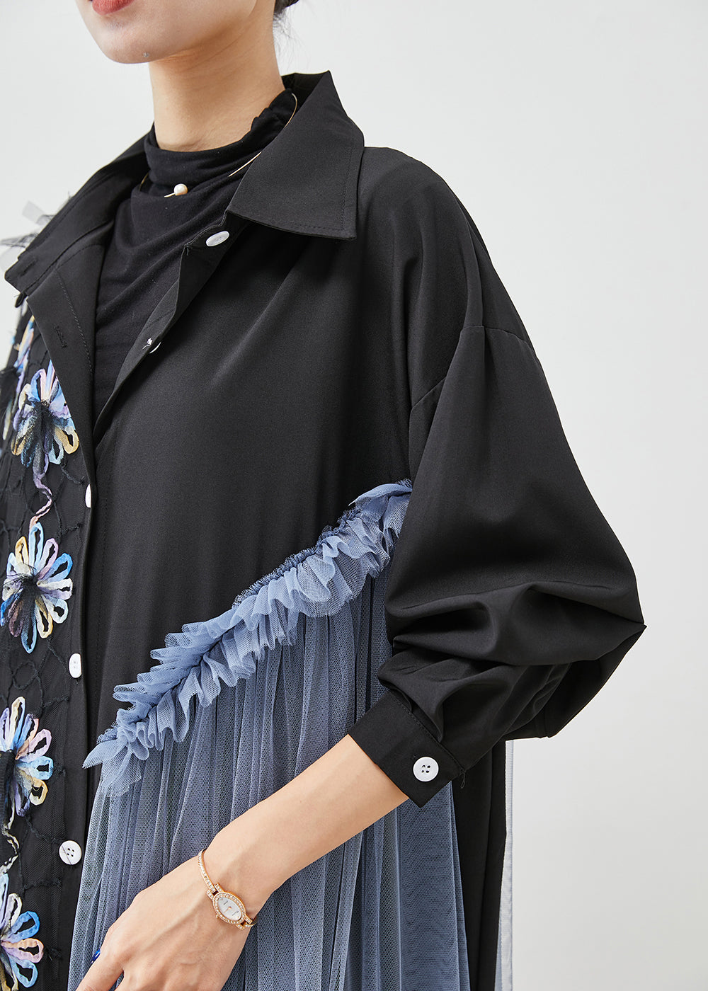 Well Tailored Dress with a Graceful Silhouette