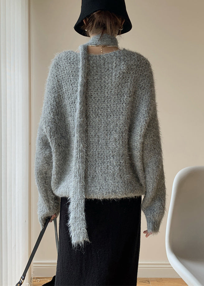 Well Tailored Sweater with a Graceful Silhouette