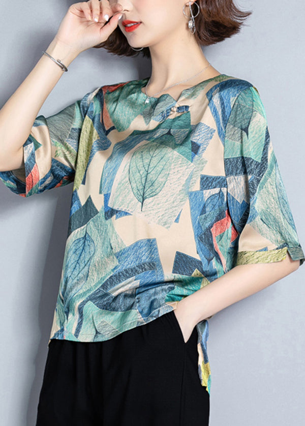 Polished Top with an Effortless Classic Look