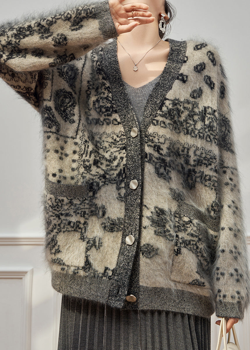 Beautifully Crafted Cardigan in a Classic Style