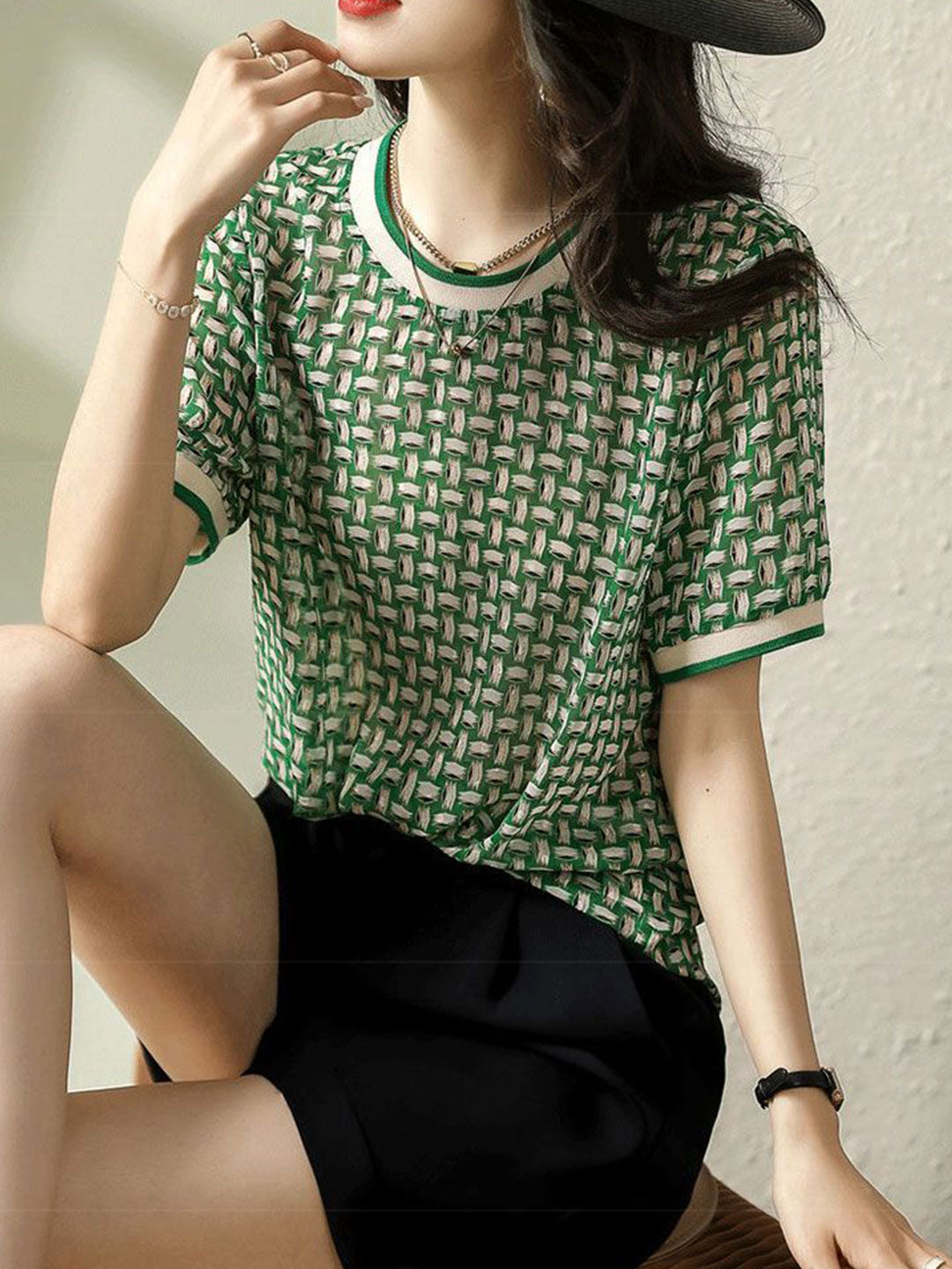Polished Top with an Effortless Classic Look
