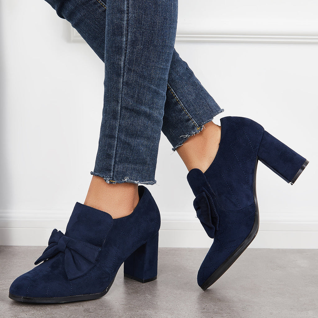 Classic Orthopedic Pumps with Timeless Style