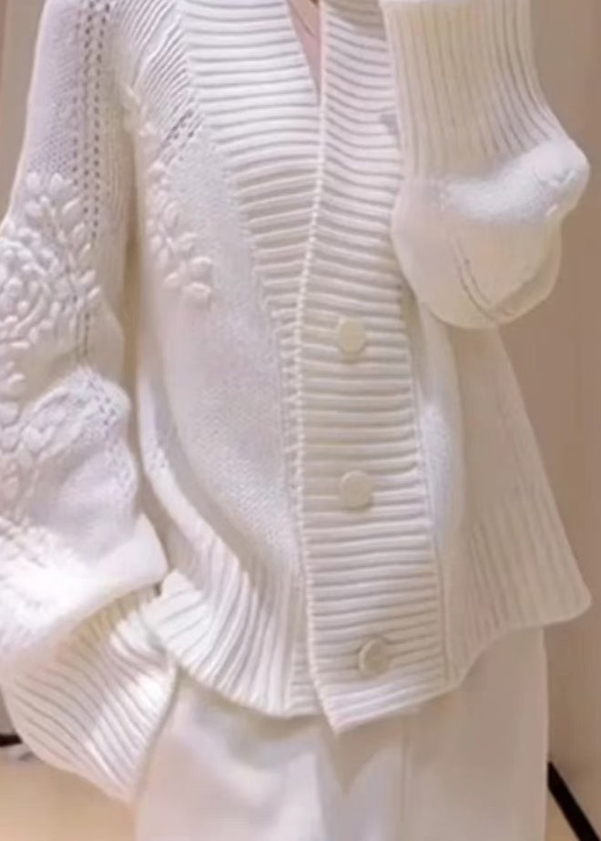 Elegantly Styled Cardigan for Everyday Wear